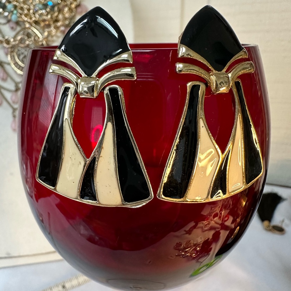 Abstract 80’s black beige door knocker style earrings